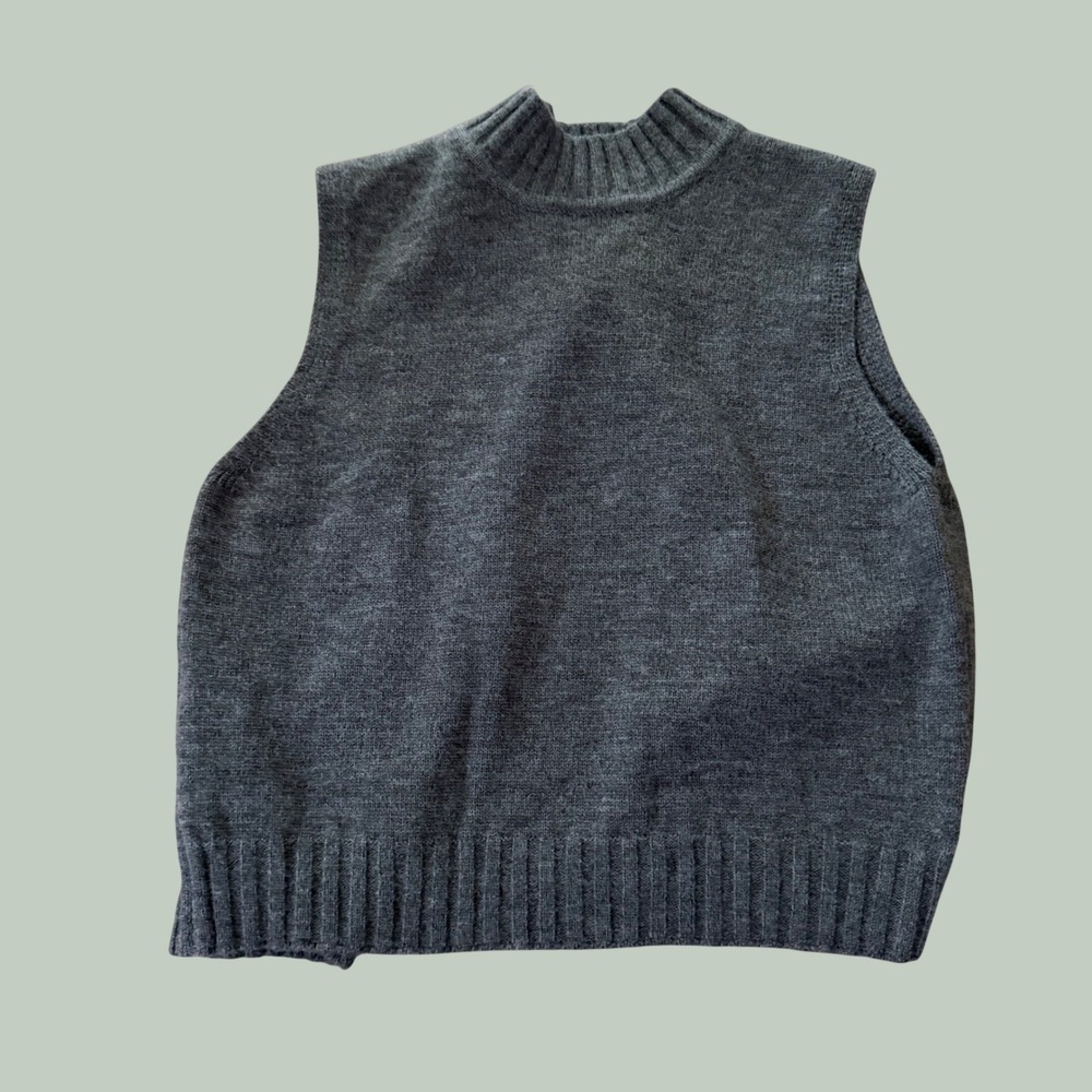 Cider Women Dark Grey Mock Neck Open Back Overlap Knit Sweater Vest Small